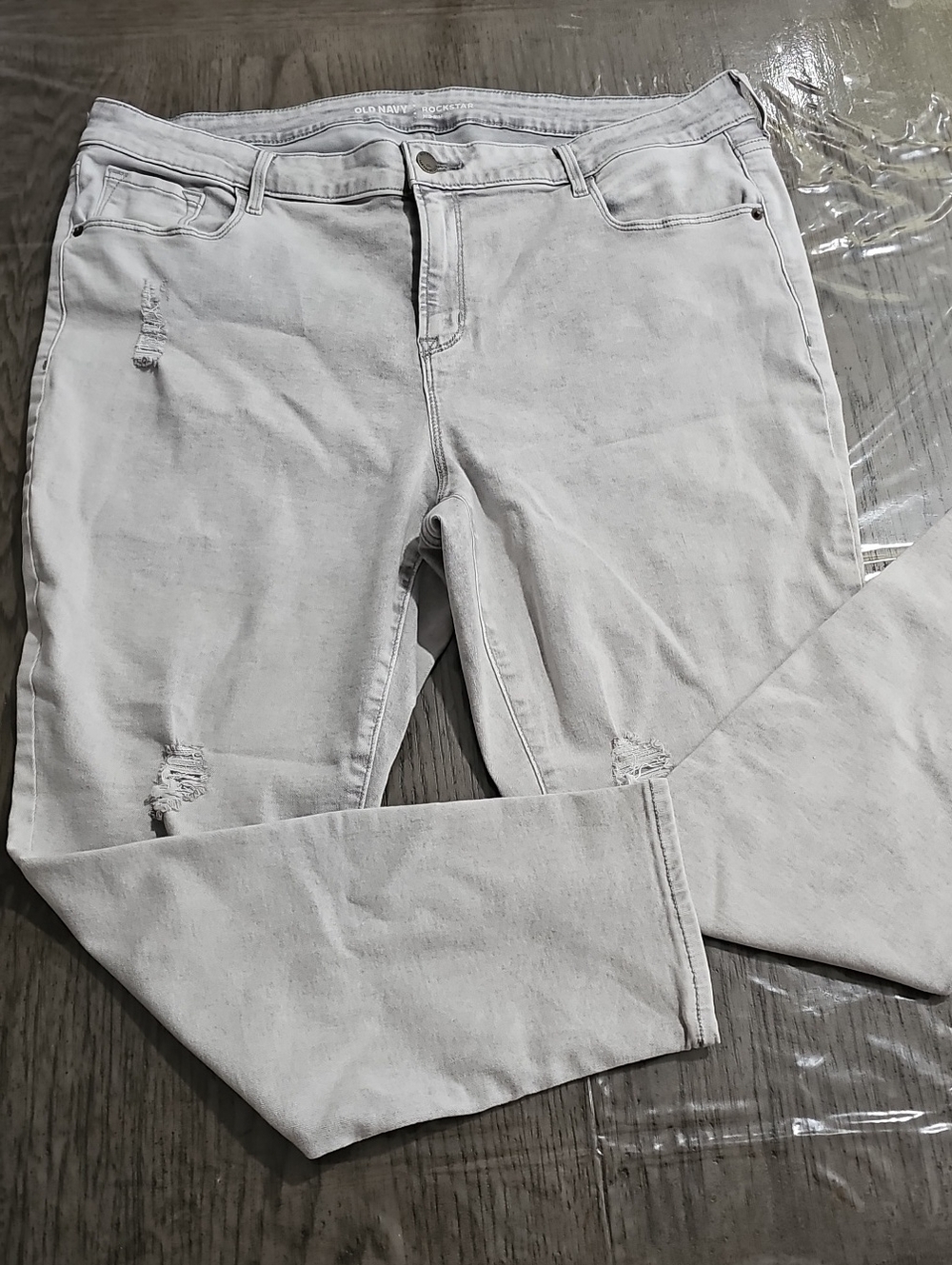 Old Navy Rockstar Mid- Rise Skinny Gray Jeans Size 18
